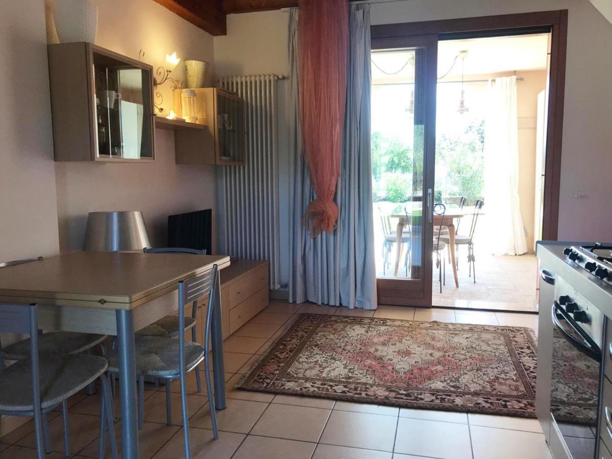 Luxury Apartments - Le Fate - Residence With Pool Манерба-дель-Гарда Экстерьер фото