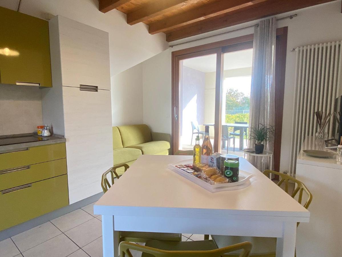 Luxury Apartments - Le Fate - Residence With Pool Манерба-дель-Гарда Экстерьер фото