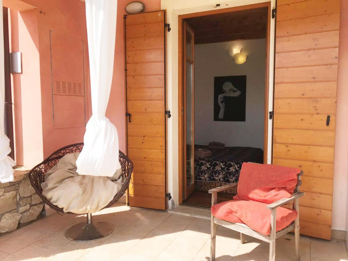 Luxury Apartments - Le Fate - Residence With Pool Манерба-дель-Гарда Экстерьер фото