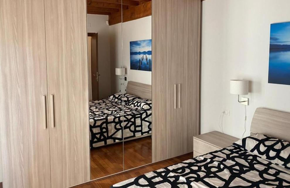 Luxury Apartments - Le Fate - Residence With Pool Манерба-дель-Гарда Экстерьер фото